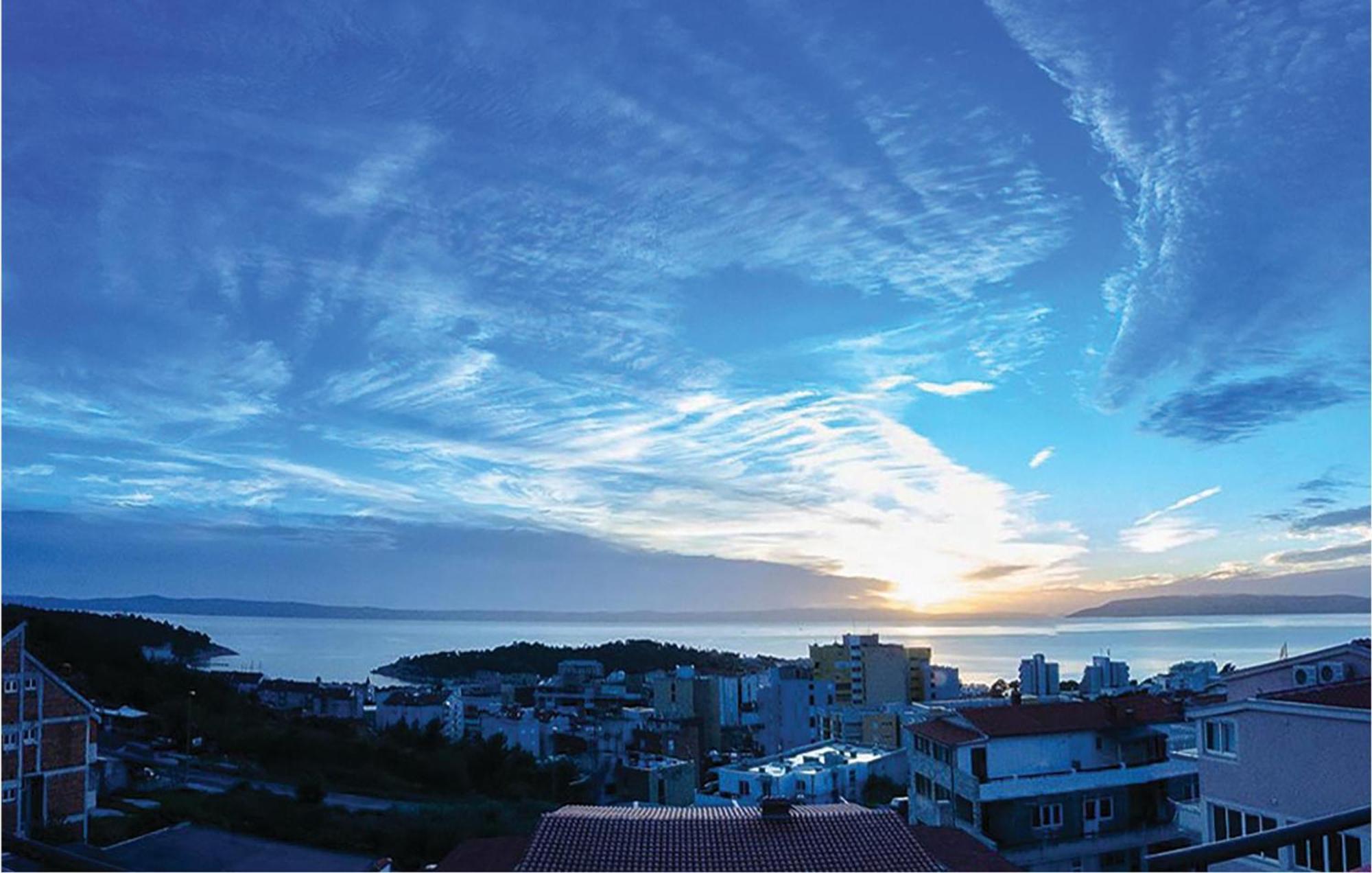 Lovely Apartment In Makarska With Kitchenette 外观 照片